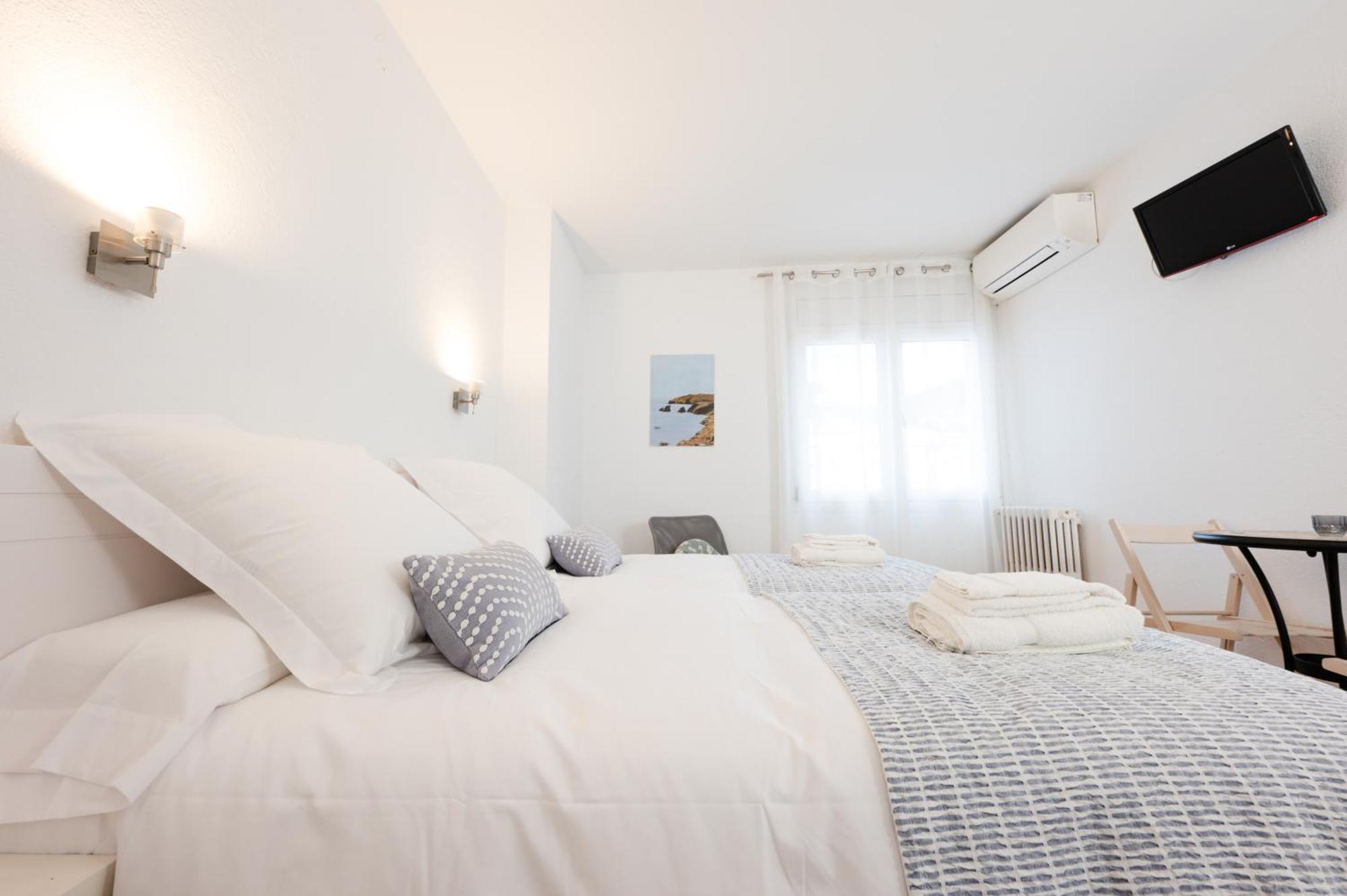Hostal El Ranxo Cadaques Exterior photo