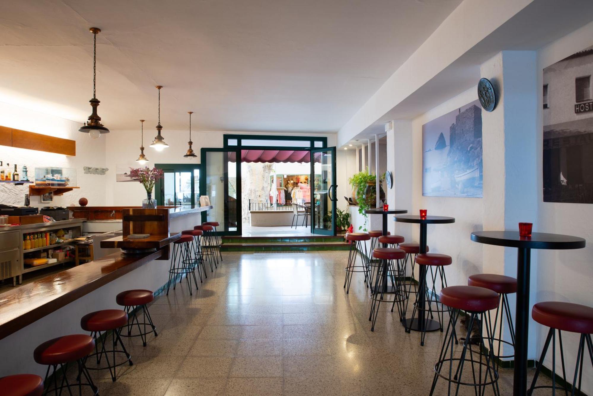 Hostal El Ranxo Cadaques Exterior photo